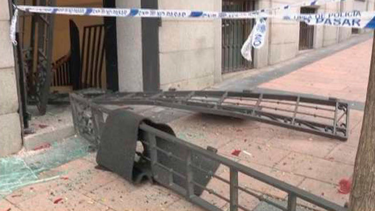 Un taxista graba con el móvil un alunizaje en la milla de oro