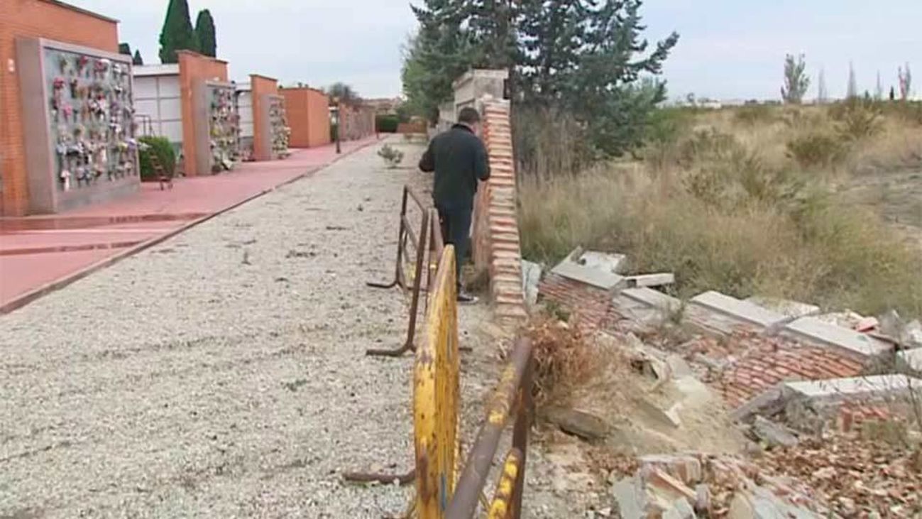 El lamentable estado del cementerio de Fuencarral - El Pardo