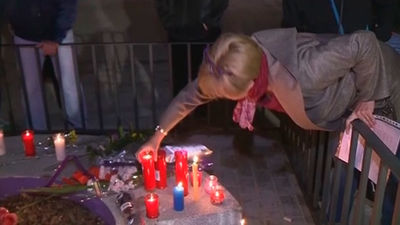 Vigilia en recuerdo de las jóvenes muertas en el Madrid Arena