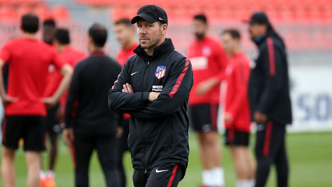 Simeone también pierde por lesión a Filipe Luis