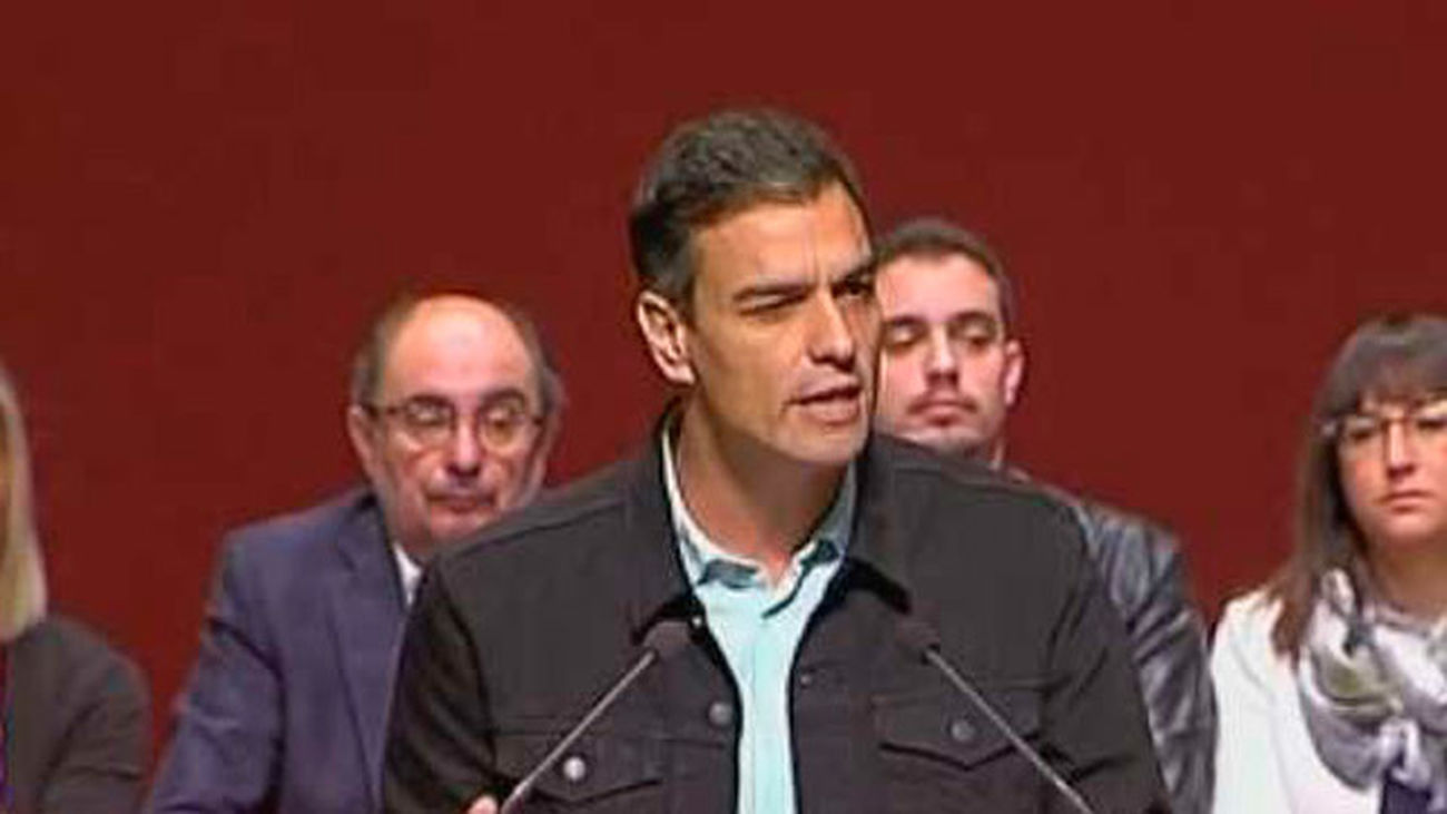 Sánchez proclama que la solución al problema catalán no está en la vía penal