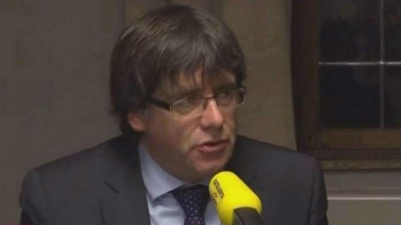 Puigdemont: "Estamos cesados por un golpe de Estado, del Estado español"