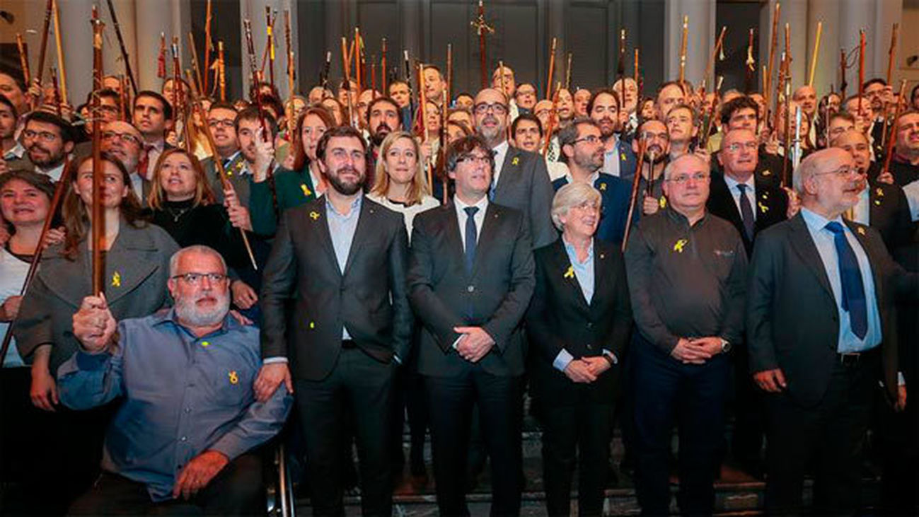 Puigdemont califica el 155 de "golpe de Estado" y pide que se acepten los resultados del 21-D