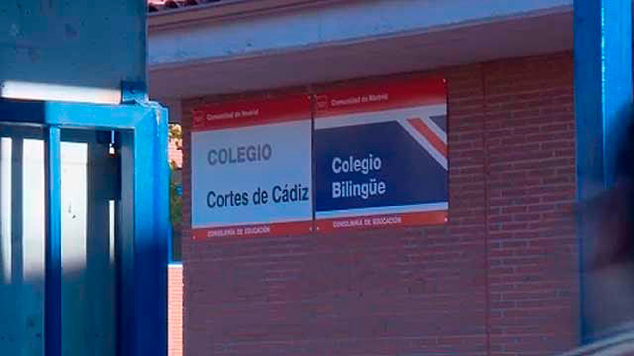 Al cole, sin calefacción y entre obras