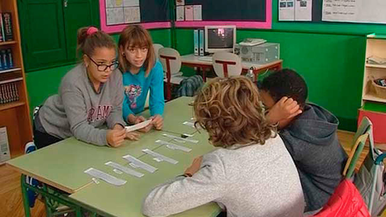 La Asamblea insta a aportar recursos a la educación para detectar la dislexia