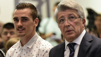 Cerezo: "Griezmann se quiere quedar, entre otras cosas porque tiene contrato"