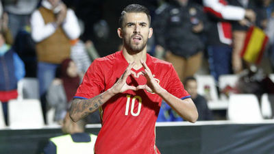 5-1. España golea a Eslovaquia con festival de Ceballos