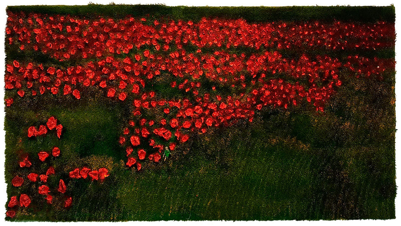 'Poéticas de papel', arte sobre césped artificial