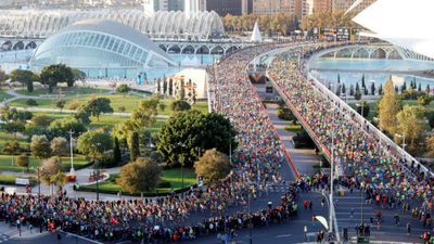 El keniano Kitwara bate el récord de Valencia, el más rápido de España