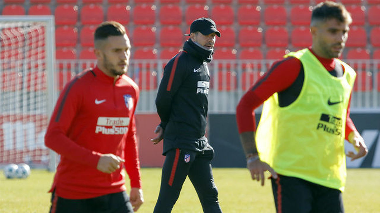El Atlético ya prepara el duelo con el Roma, con la baja de Savic