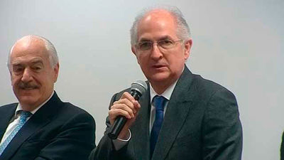 El opositor venezolano Antonio Ledezma pide asilo político en España