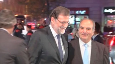 Rajoy asegura que hablará con todos tras el 21D pero exigirá respeto a la ley