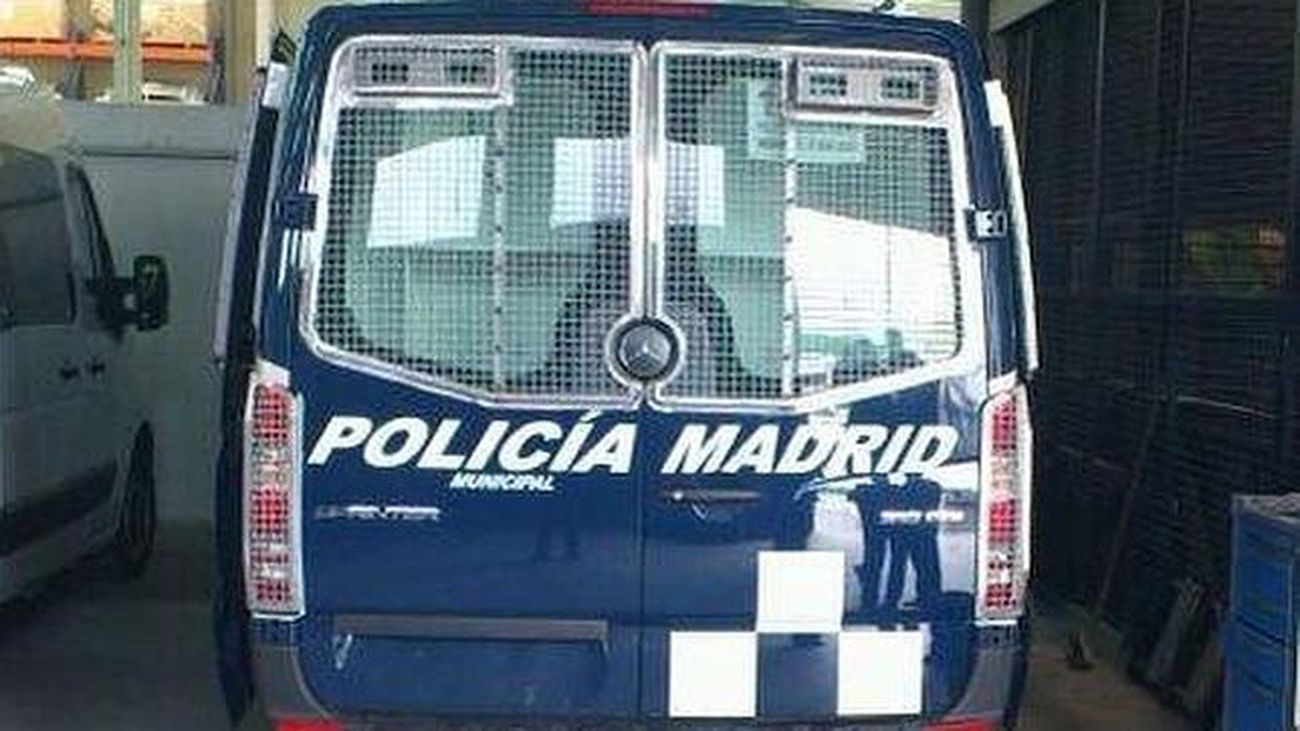 Detenido un hombre en Usera acusado  de maltratar a sus dos hijas de 8 y 12 años