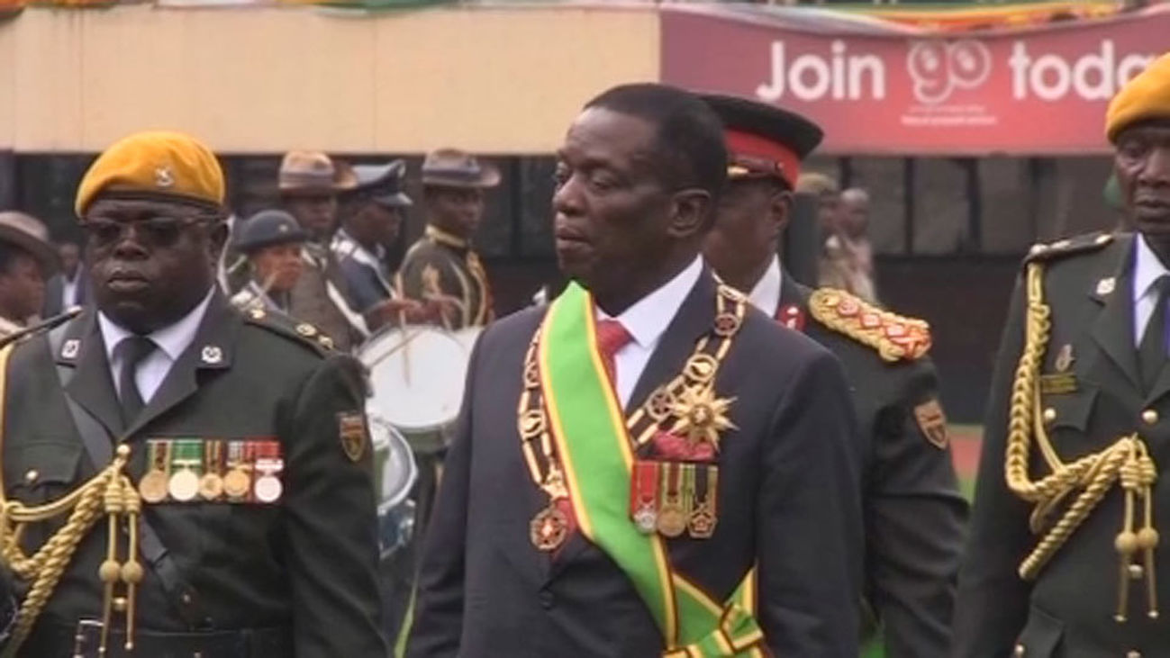 Emmerson Mnangagwa jura como presidente provisional de Zimbabue