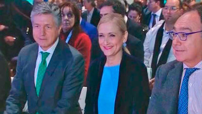 Cifuentes alaba la labor de los empresarios, a los  que considera "aliados" en el crecimiento de la región