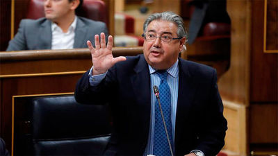 Zoido anuncia que la equiparación salarial de Guardia Civil y Policía comenzará en los próximos presupuestos