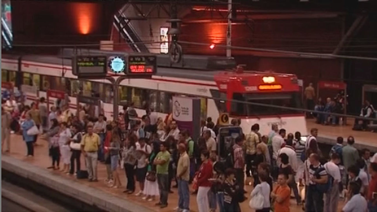 Cercanías restaura tras dos horas el servicio en la estación de Cercanías de Sol
