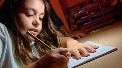 La Comunidad de Madrid no regulará los deberes y cada colegio fijará su propia política