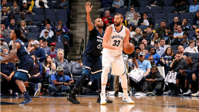 Marc Gasol anota 21 puntos y los Grizzlies cortan la racha de 11 derrotas