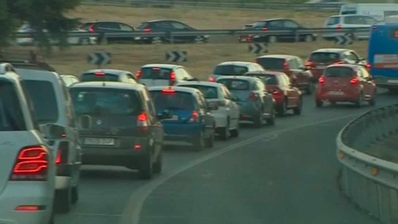Retenciones en las salidas de las grandes ciudades en el inicio del puente
