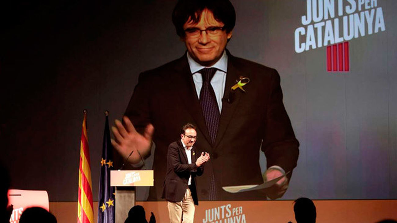 Puigdemont exige al "sindicato del 155" que aclare si le dejarán ser presidente