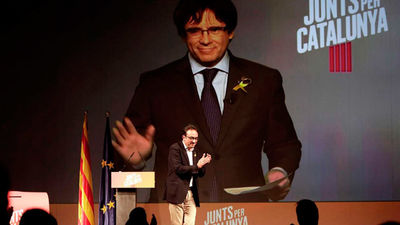 Puigdemont exige al "sindicato del 155" que aclare si le dejarán ser presidente