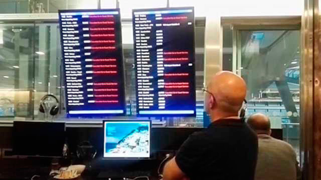 El temporal de nieve provoca múltiples cancelaciones de vuelos en Reino Unido, Bélgica y Holanda