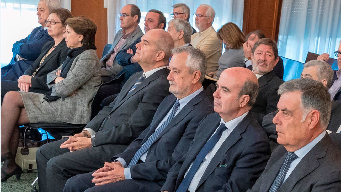 Arranca el juicio de los ERE que sienta a Chaves y Griñán en el banquillo