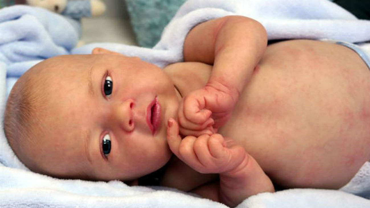 La feria "Dolls and Reborn International Show" expone en Madrid muñecos bebés hiperrealistas