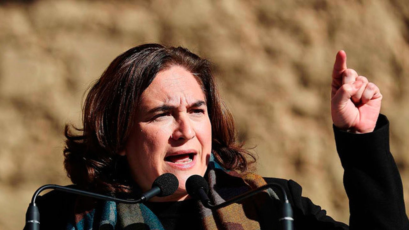 Colau dice que "nunca" apoyará al bloque independentista