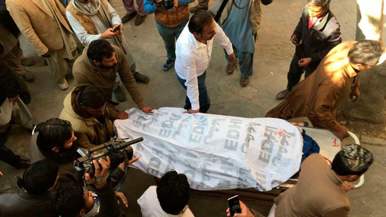 Al menos 9 muertos y 30 heridos en ataque a una iglesia metodista en Pakistán