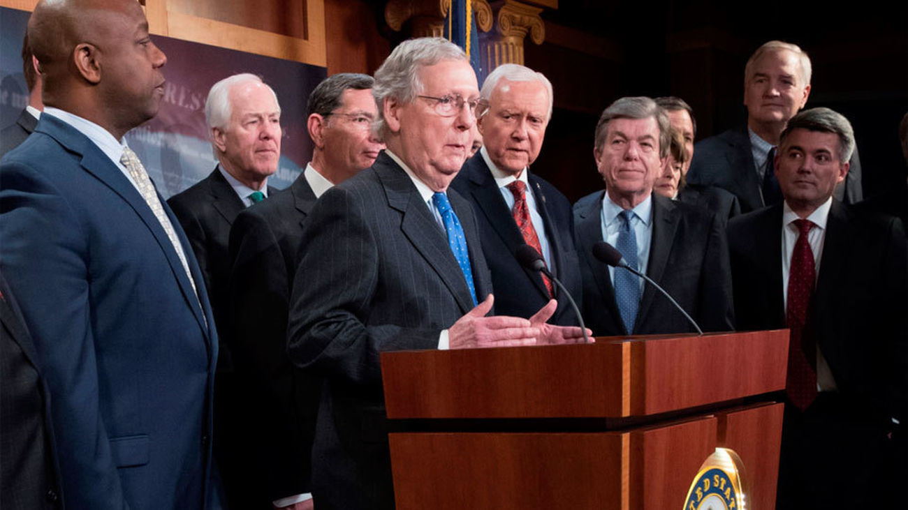 El Senado de EEUU aprueba la bajada masiva de impuestos promovida por Trump