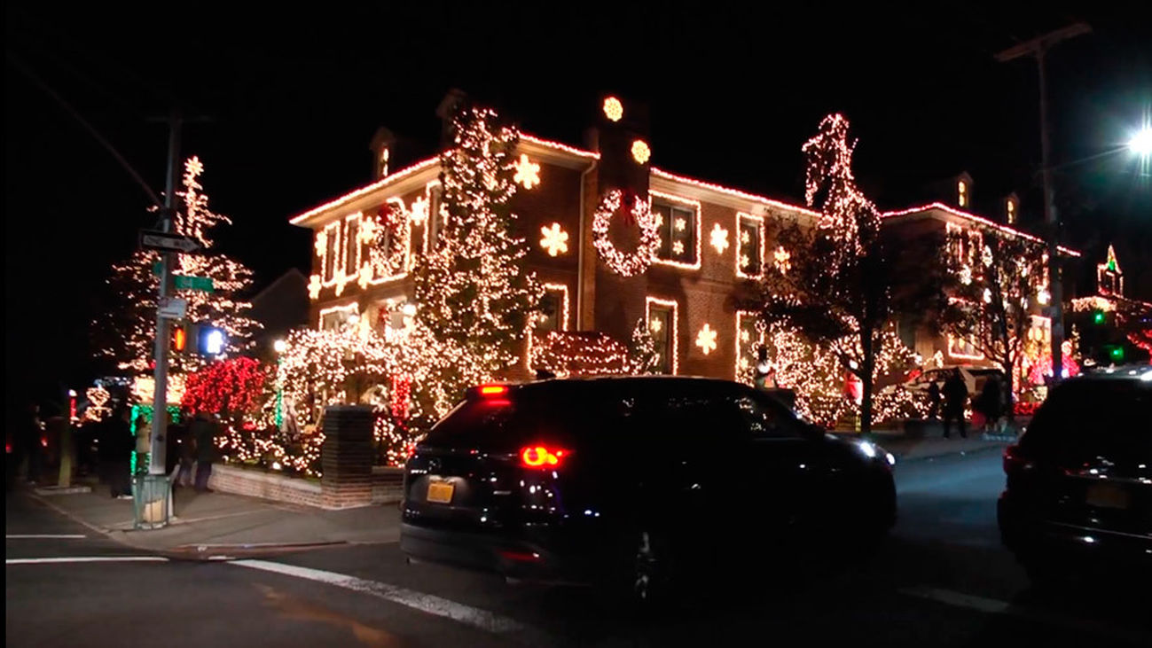 La decoración navideña de los barrios de Nueva York, ¿realidad o ficción?