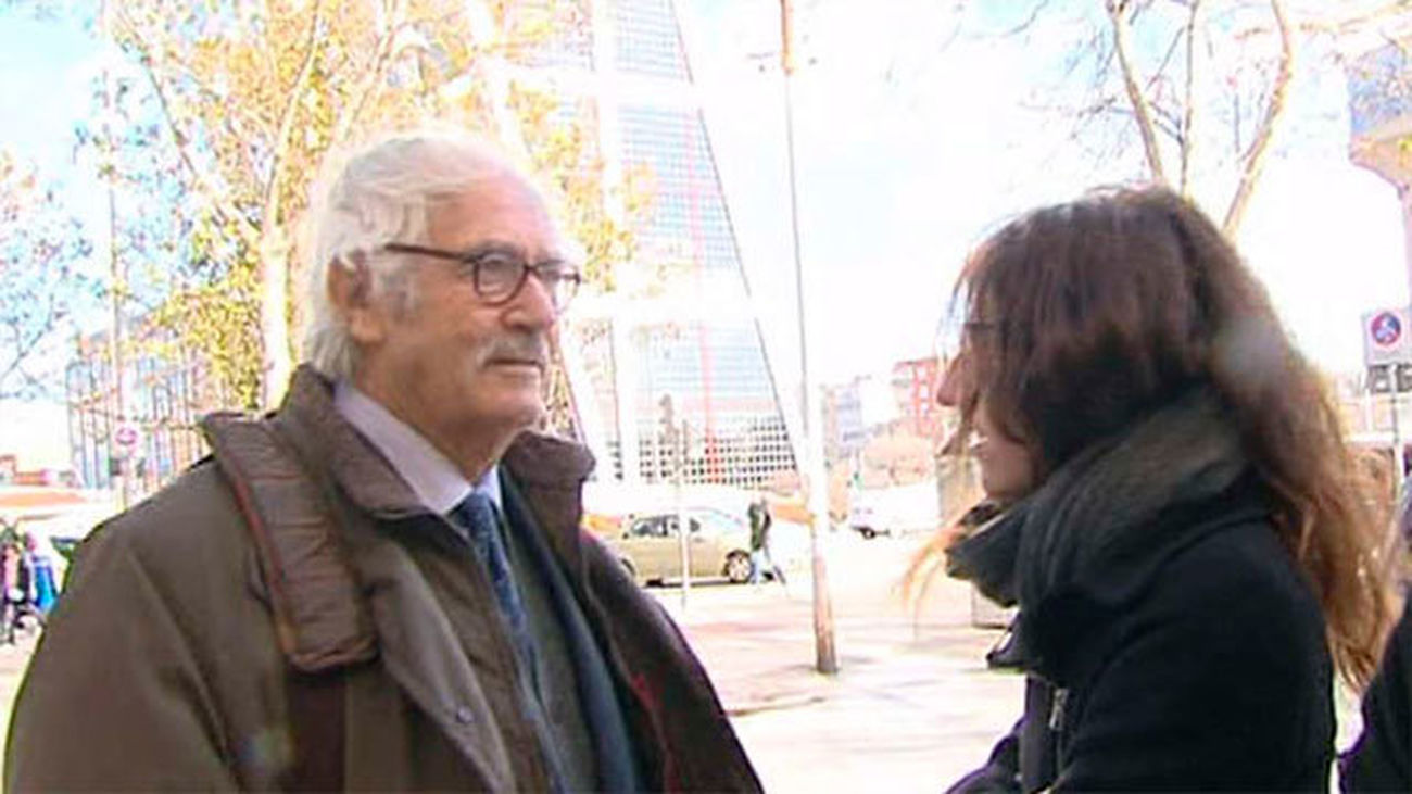 Afectados por la venta de viviendas a fondos 'buitre' pedirán que declare toda la cúpula de Vivienda de la época de Botella