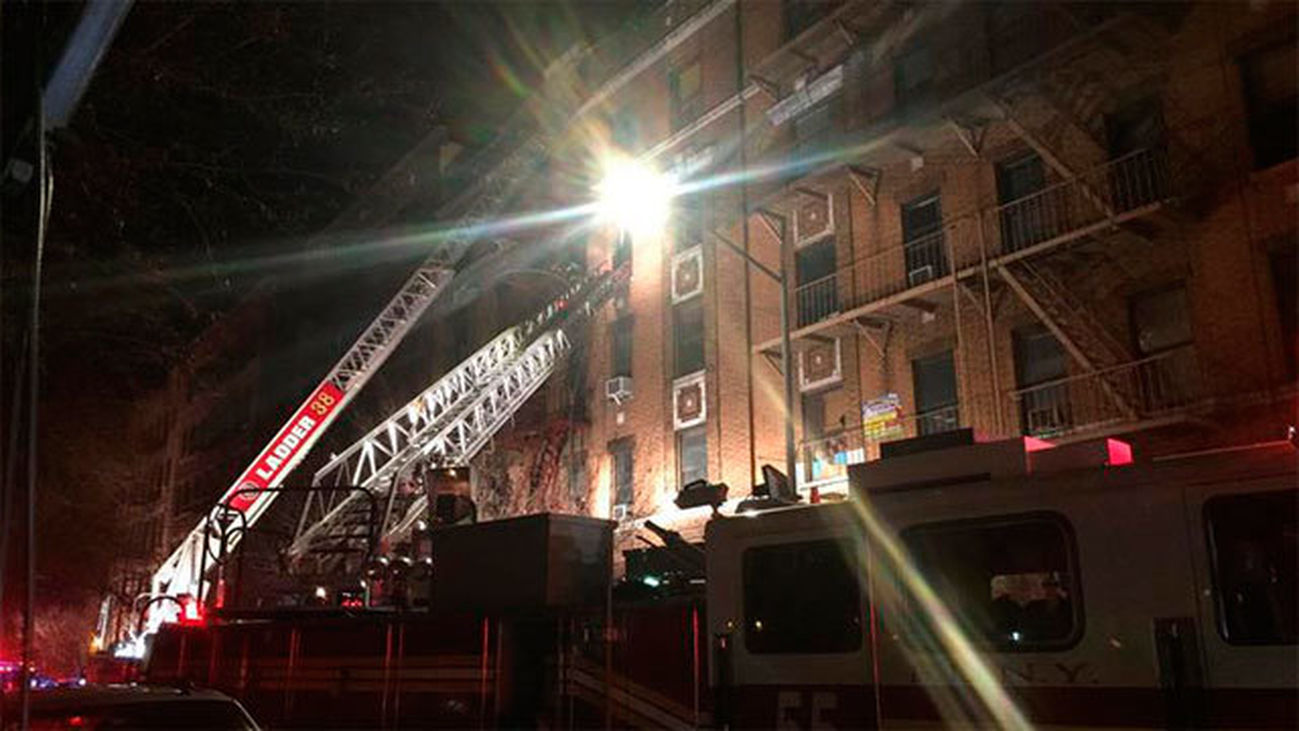 Al menos doce muertos en un incendio en El Bronx neoyorkino