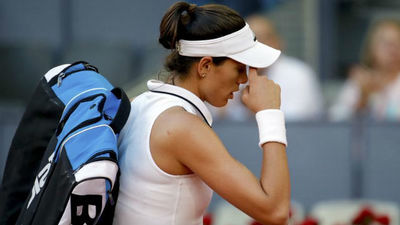 Muguruza se retira por calambres en su primer partido en Brisbane