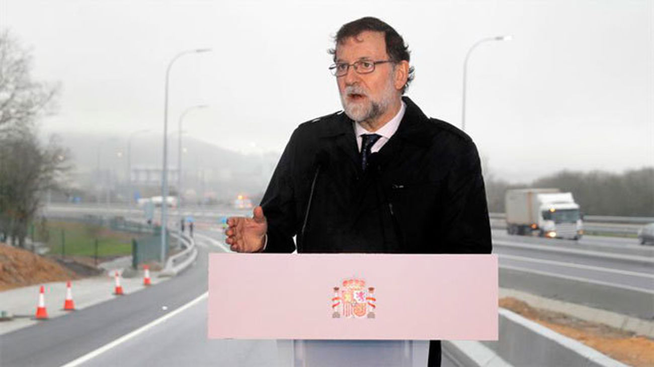 Rajoy espera "sensatez" en Cataluña para disipar el único riesgo de la economía
