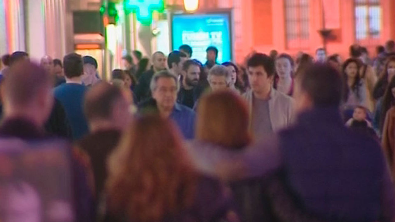 Los ciudadanos piden a los políticos que resuelvan problemas como el paro