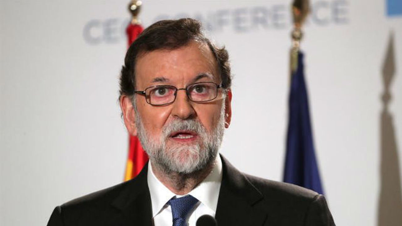 Rajoy ve "intachable" su gestión de Cataluña y espera un Govern que acate la ley