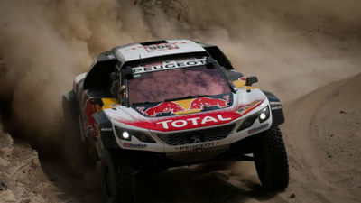Loeb gana la cuarta etapa del Dakar, por delante de Sainz