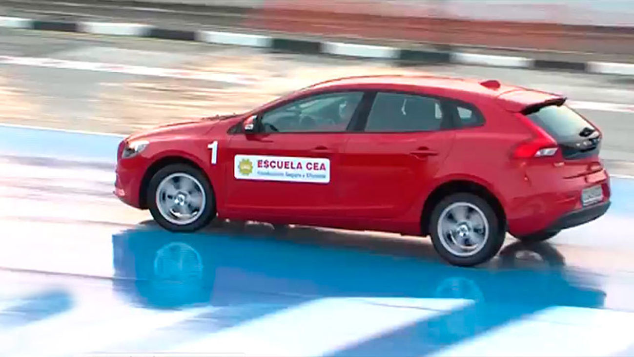 Conducir con hielo en la carretera