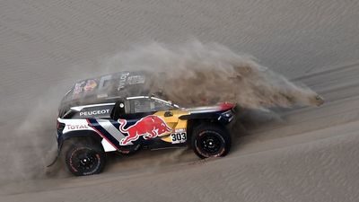 Carlos Sainz gana la sexta etapa del Dakar
