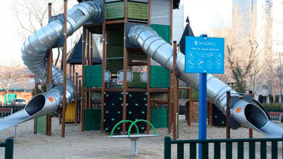 Orcasitas estrena zona infantil singular e integradora