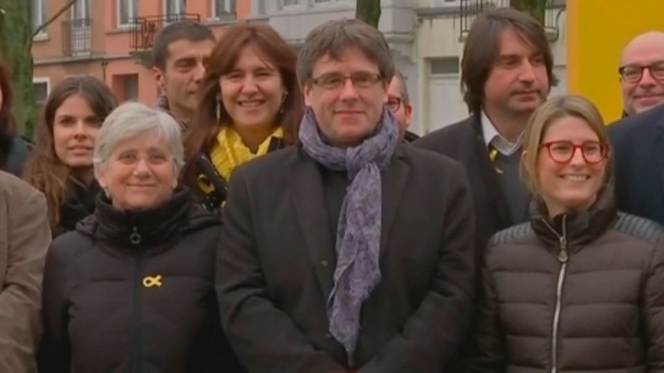 JxCat insiste en que el reglamento del Parlament no impide investir a Puigdemont