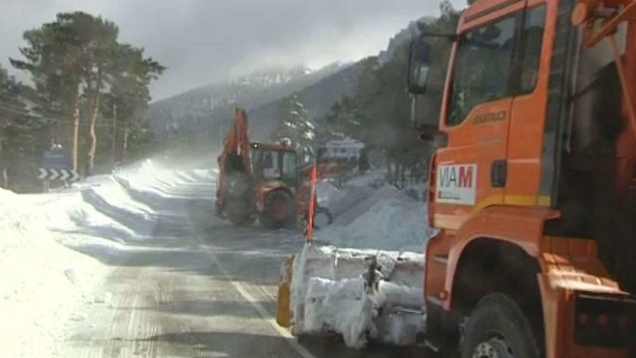 La Comunidad refuerza con diez vehículos el dispositivo de vialidad invernal ante la previsión de fuertes nevadas