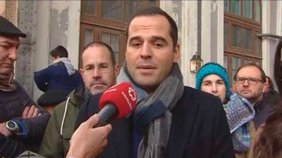 Aguado considera "muy grave" que el Gobierno no facilitase  las actas del Canal