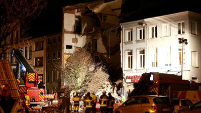 Dos fallecidos tras el derrumbe de viviendas por una explosión en Amberes