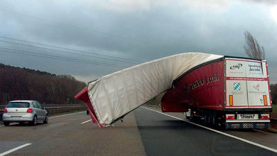 Alemania comienza a recuperar la normalidad tras un temporal que deja 8 muertos