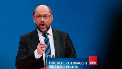 Schulz llama a respaldar el preacuerdo con Merkel "por Alemania y Europa"