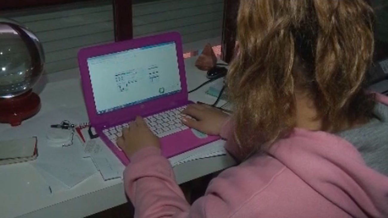 Una niña ha sido golpeada y acosada sin que el colegio donde asistía la ayudara